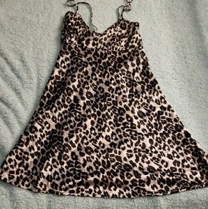 Leppard Print Chemise . XL. NEVER WORN